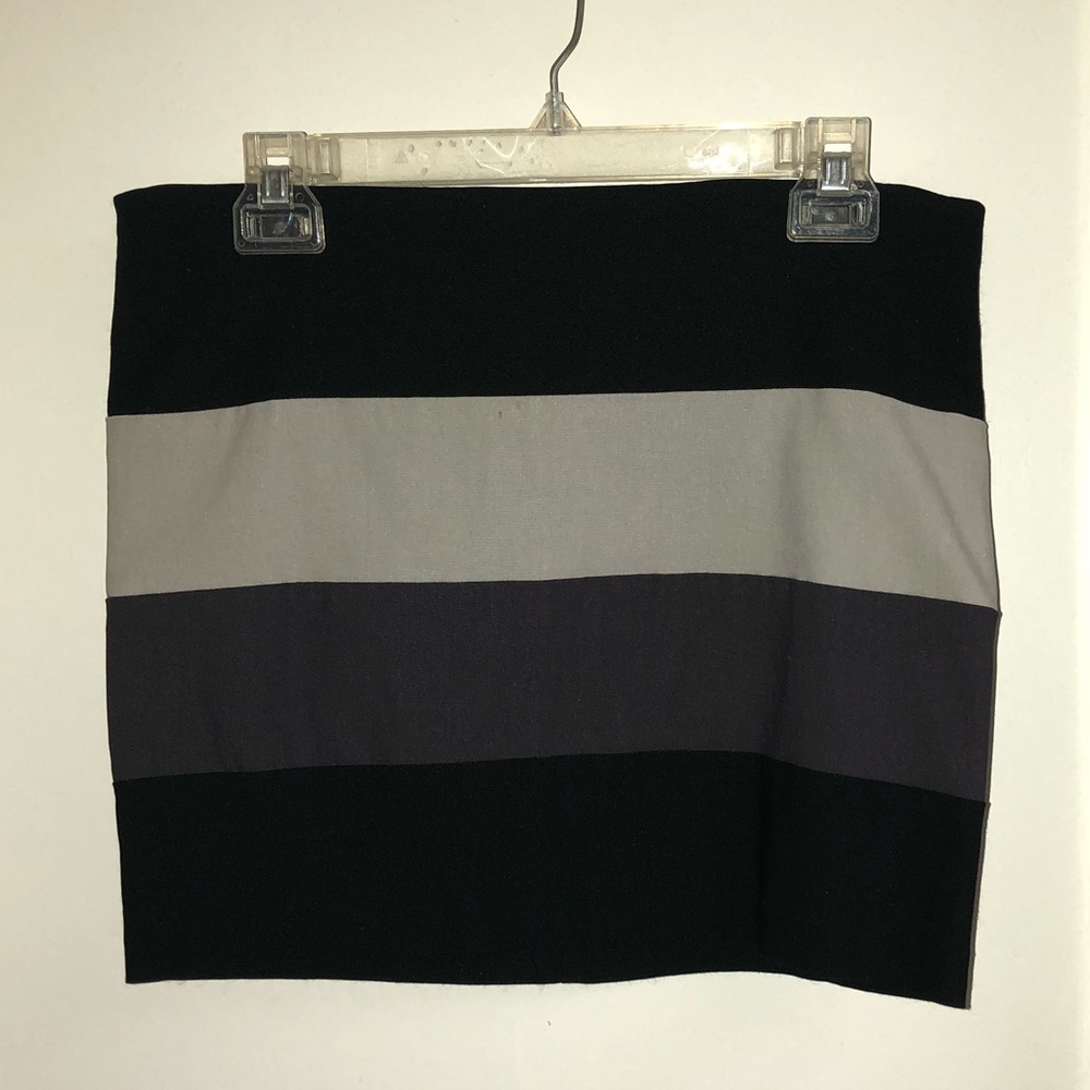 Multi-colored mini skirt